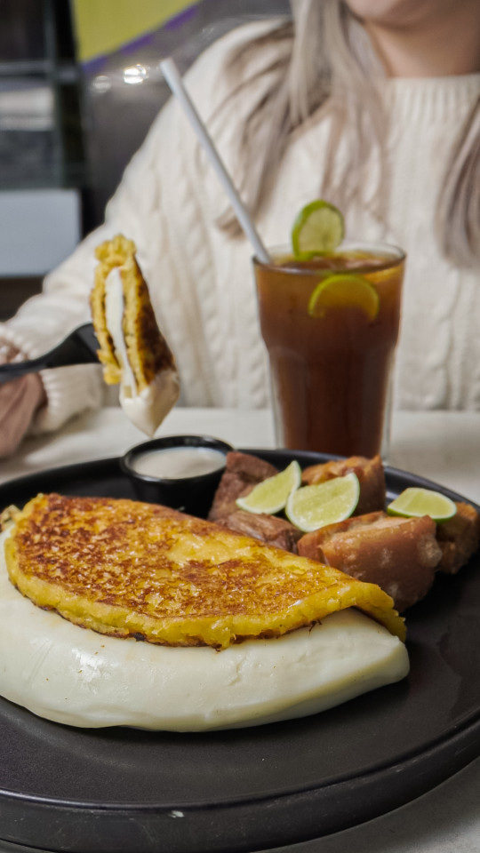 Cachapa de Cochino Frito